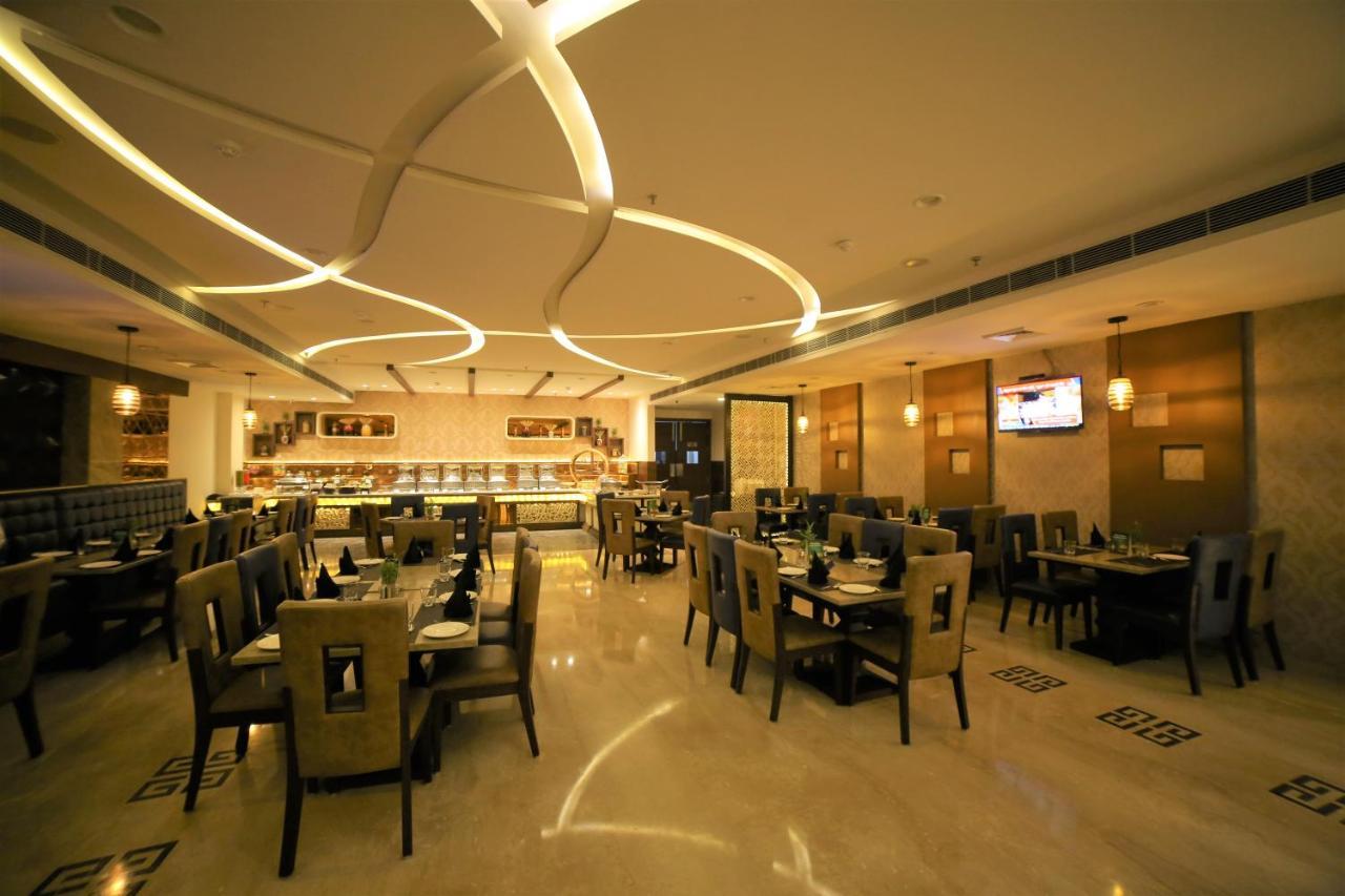 Hotel Imperia Suites Jalandhar Buitenkant foto