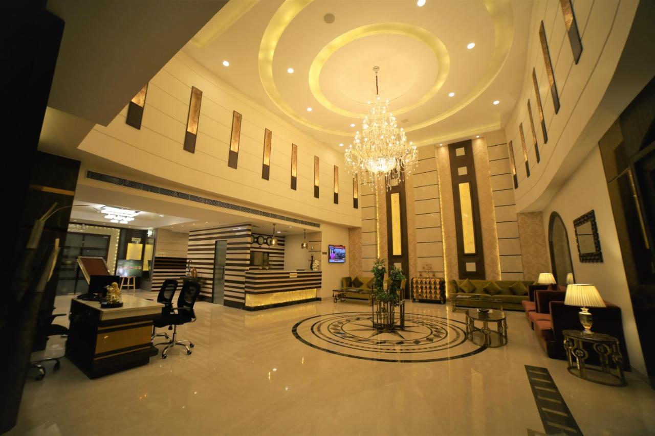 Hotel Imperia Suites Jalandhar Buitenkant foto