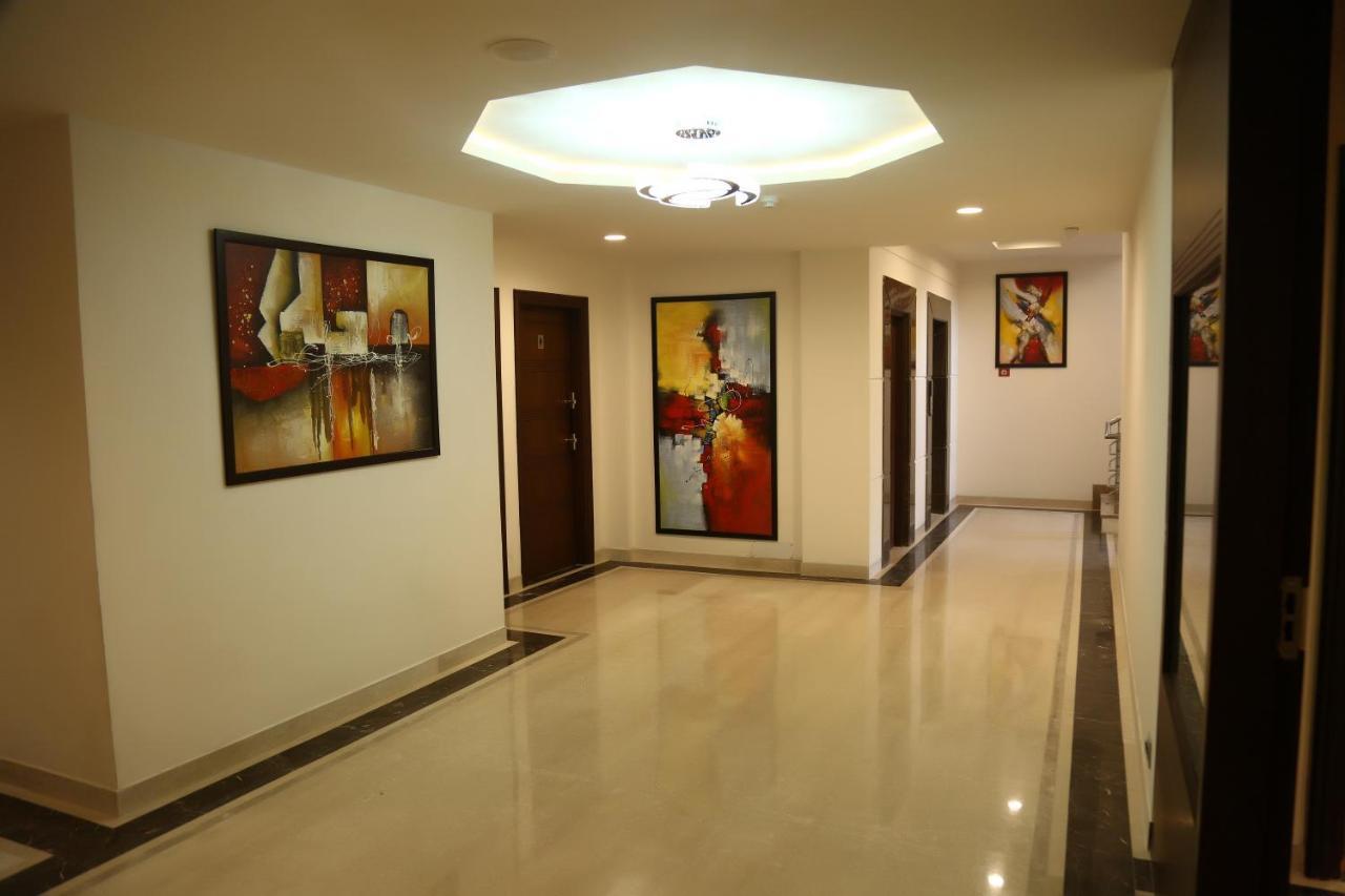 Hotel Imperia Suites Jalandhar Buitenkant foto