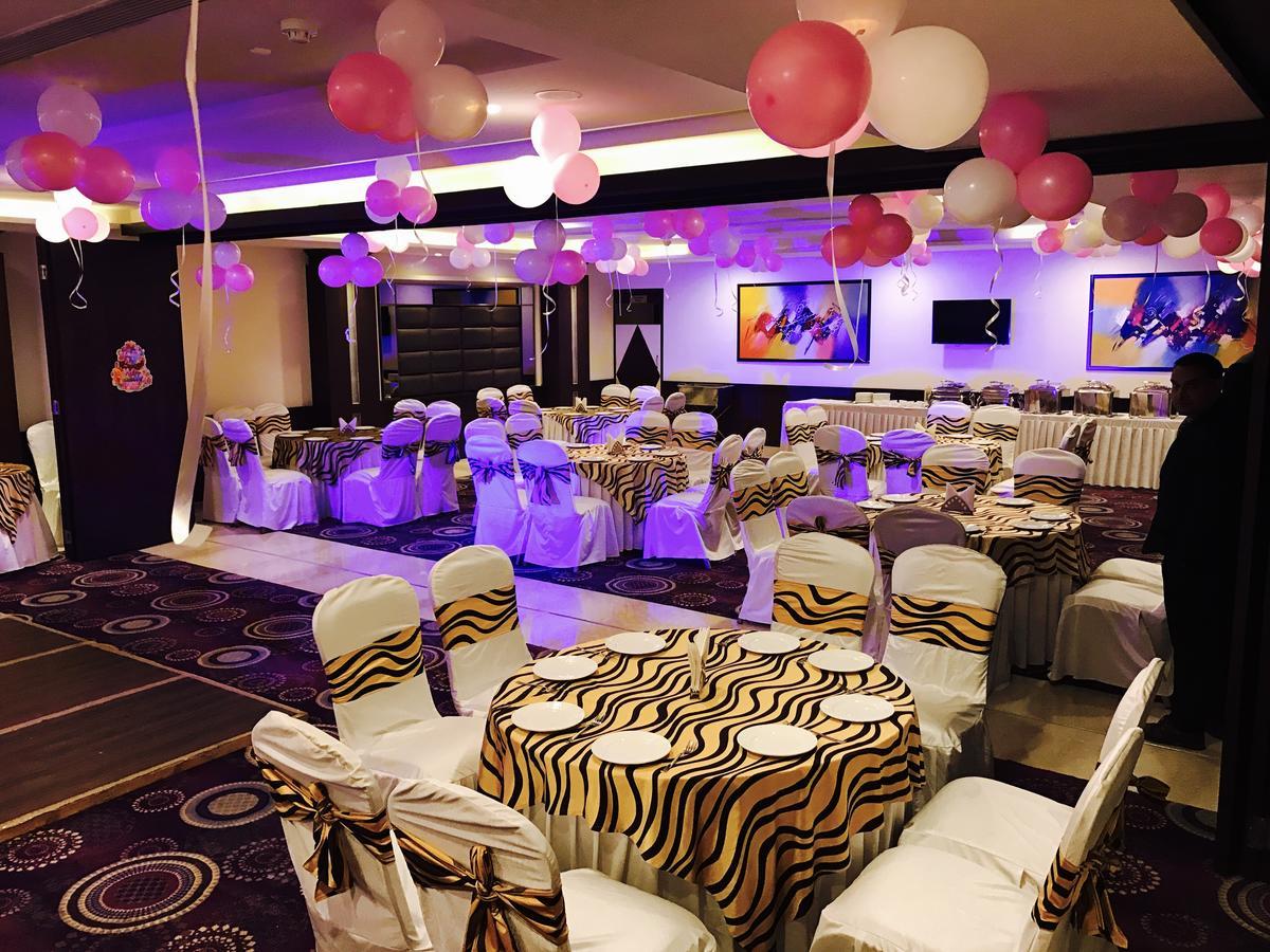Hotel Imperia Suites Jalandhar Buitenkant foto